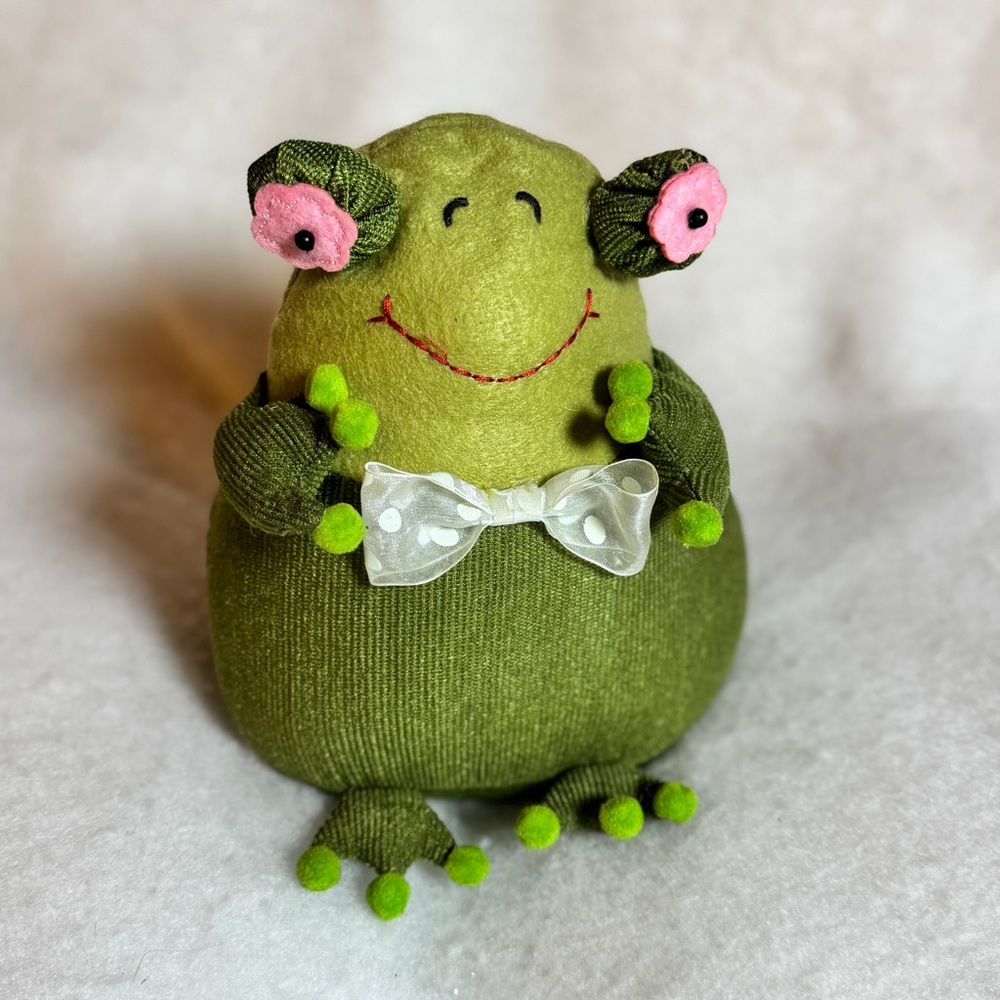 Vintage Green Weighted Decoritve Frog Door Stoppers — 70% Polyester 30% Sand